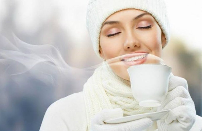 Uống nước ấm vào buổi sáng